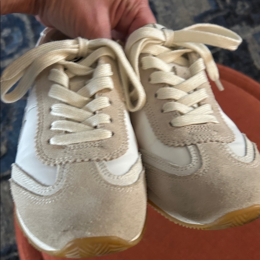 Tory Burch White & Beige Low-Top leather neutral Suede-Trim Sneakers 6.5 - Picture 5 of 9